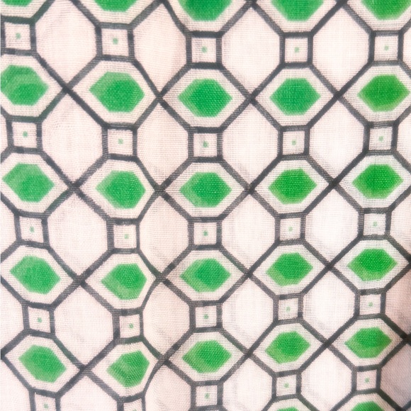 Green White Geometric Scarf Lightweight Black Trim Modern Print 70x25 - Picture 5 of 5